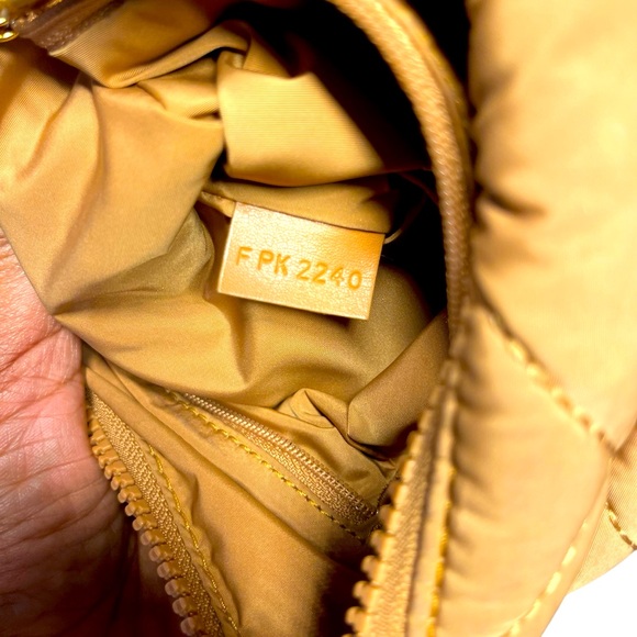 Marc Jacobs quilted crossbody bag - Picture 4 of 6